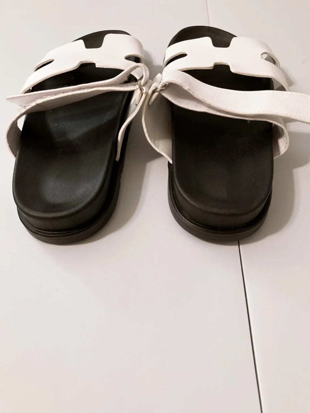 H-Cut-Out Designer Chypre-Style (Hermes) Slides Sandals Women’s 9/10 - Picture 7 of 11